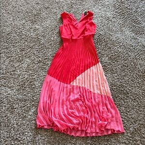 Elegant Pink Pleated Dress